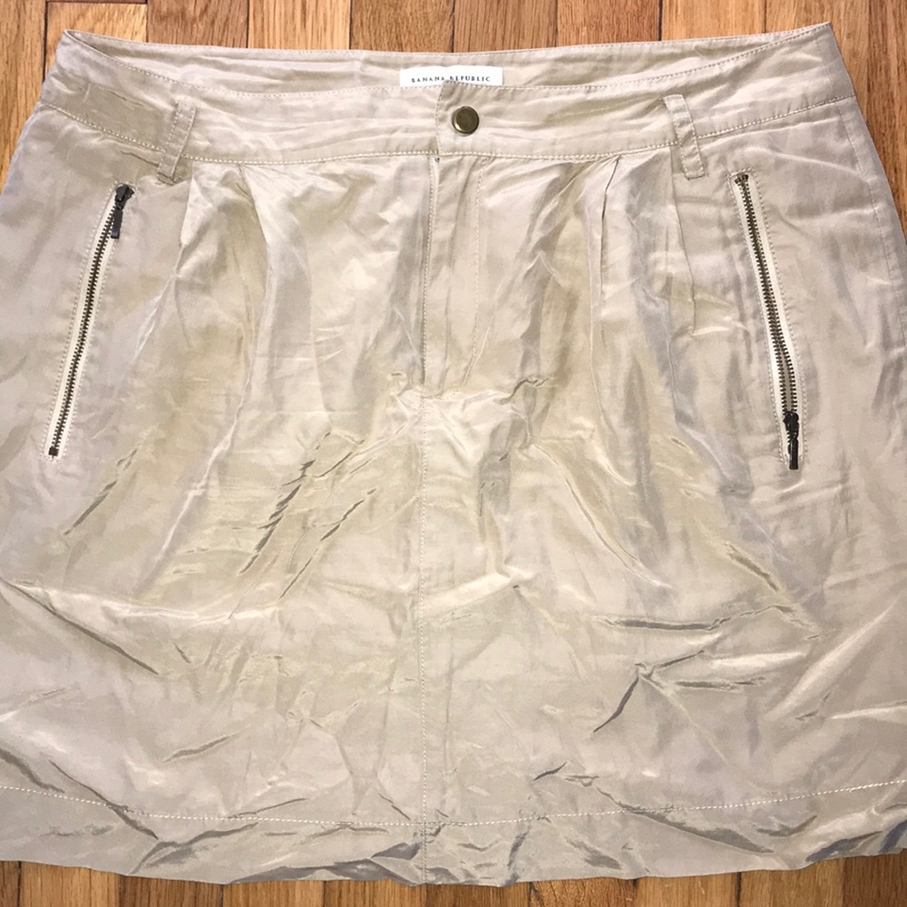 Banana republic skirt with pockets size 12